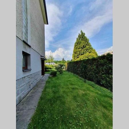 Family Apartment With Garden And Parking Spot Ceske Budejovice Eksteriør billede